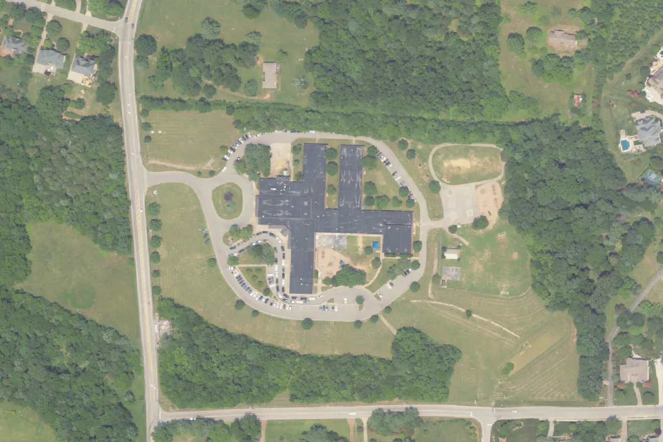 Edmondson Elementary School and its loop drive off Edmondson Pike in northeast Brentwood, seen from the air